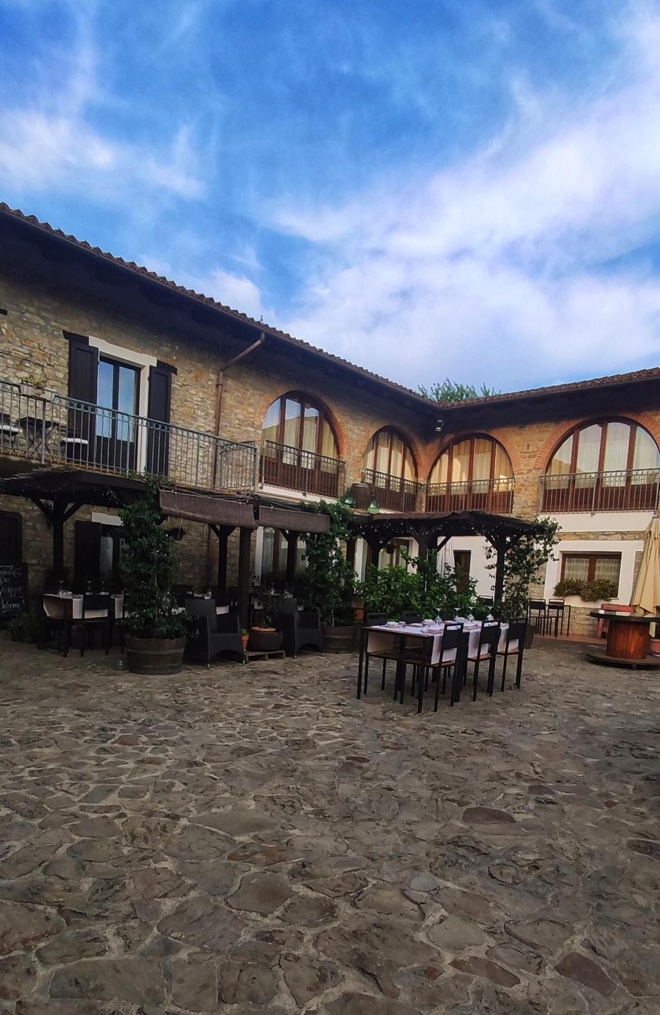 Agriturismo Tenuta San Giuseppe Cossano Belbo Екстер'єр фото