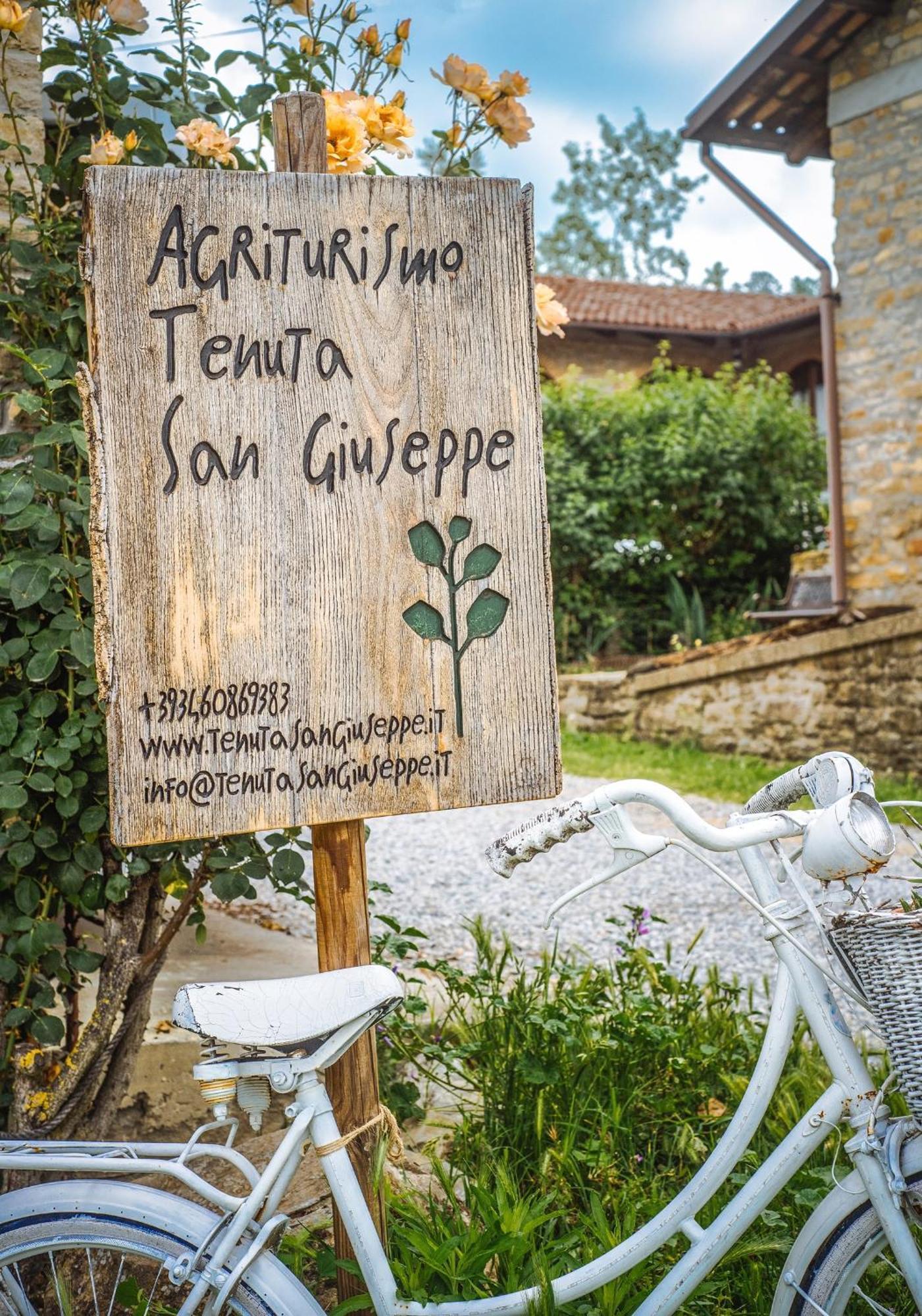 Agriturismo Tenuta San Giuseppe Cossano Belbo Екстер'єр фото