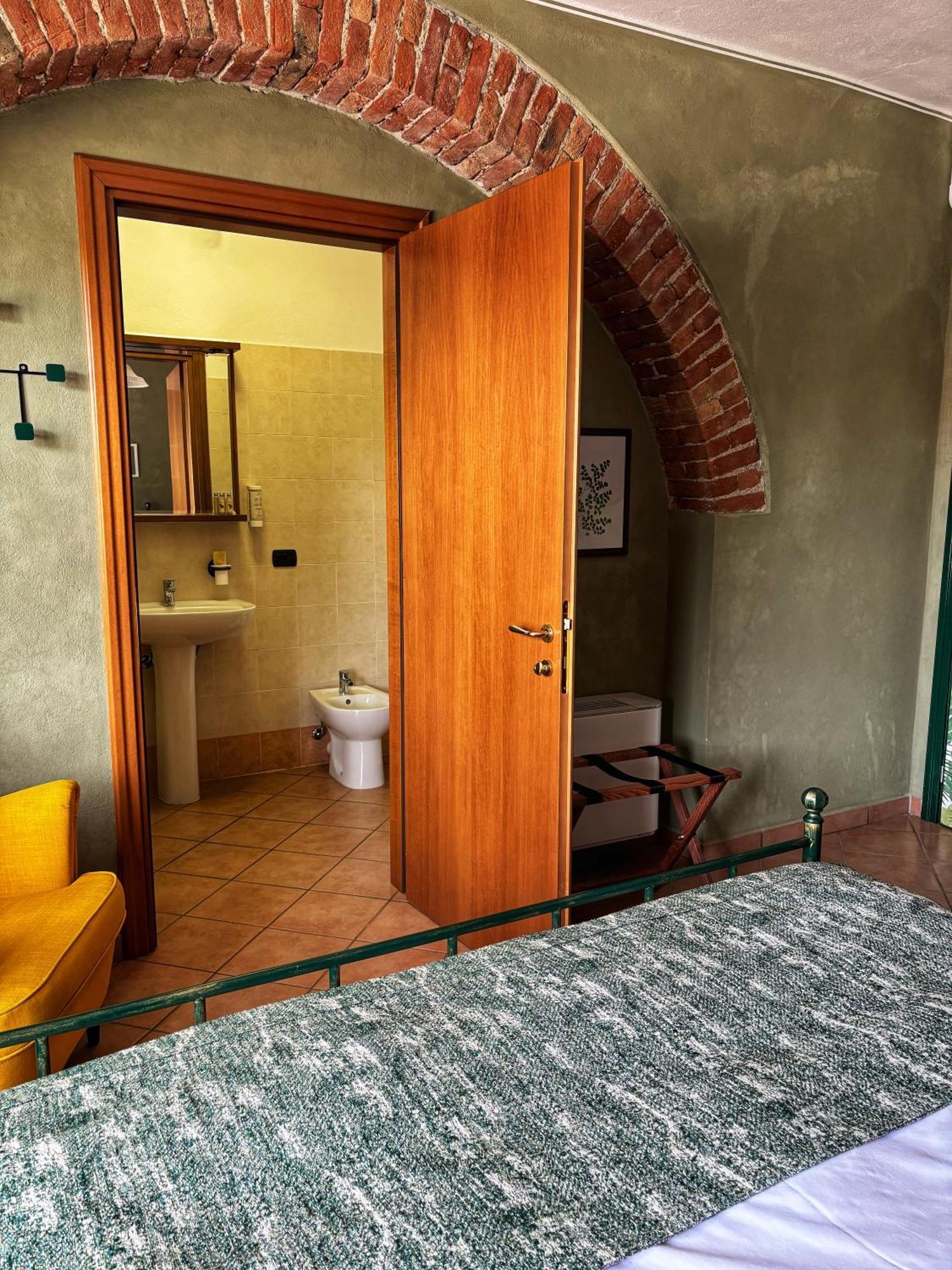 Agriturismo Tenuta San Giuseppe Cossano Belbo Екстер'єр фото